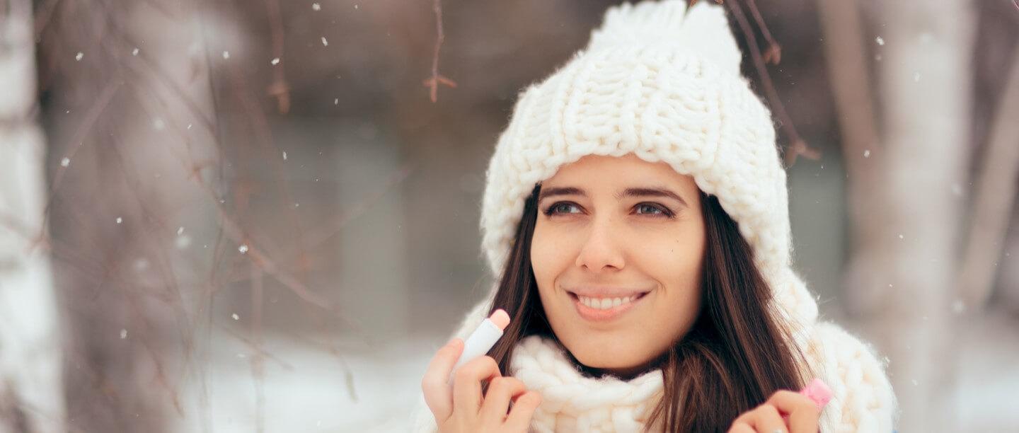 सर्दियों में होंठों को फटने से बचाने के आसान उपाय- Home Remedies for Chapped Lips in Hindi