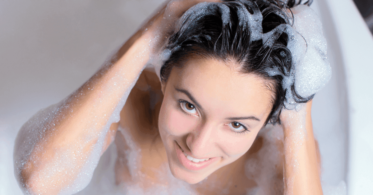 क्या वाकई आप सही तरीके से Shampoo करती हैं?
