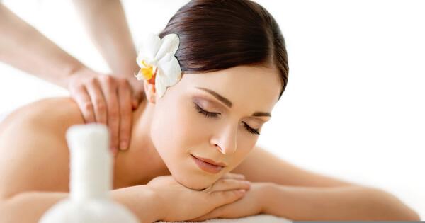 ये 6 तरह की तेल मालिश बनाएगी आपको और भी खूबसूरत! &#8211; Best Body Massage Oil